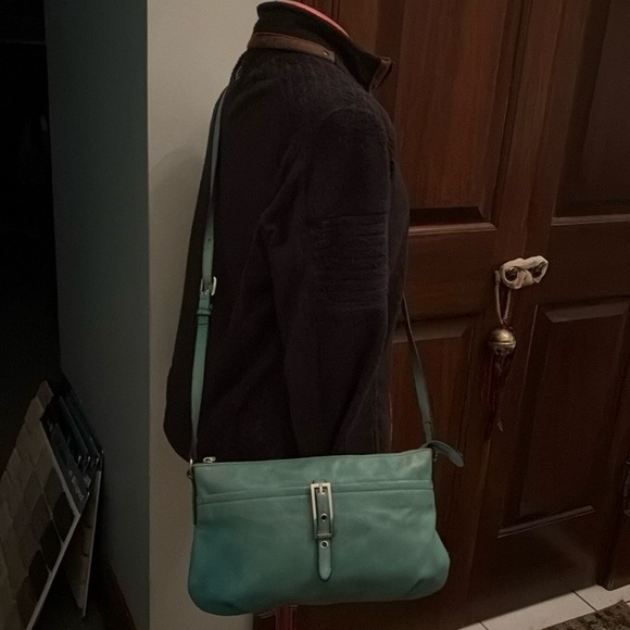 B. Makowsky  crossbody bag  shoulder bag  leather seafoam green  3 ext. pockets - Picture 3 of 17